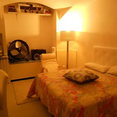 Elegant Private Basement In The 招待所 米兰